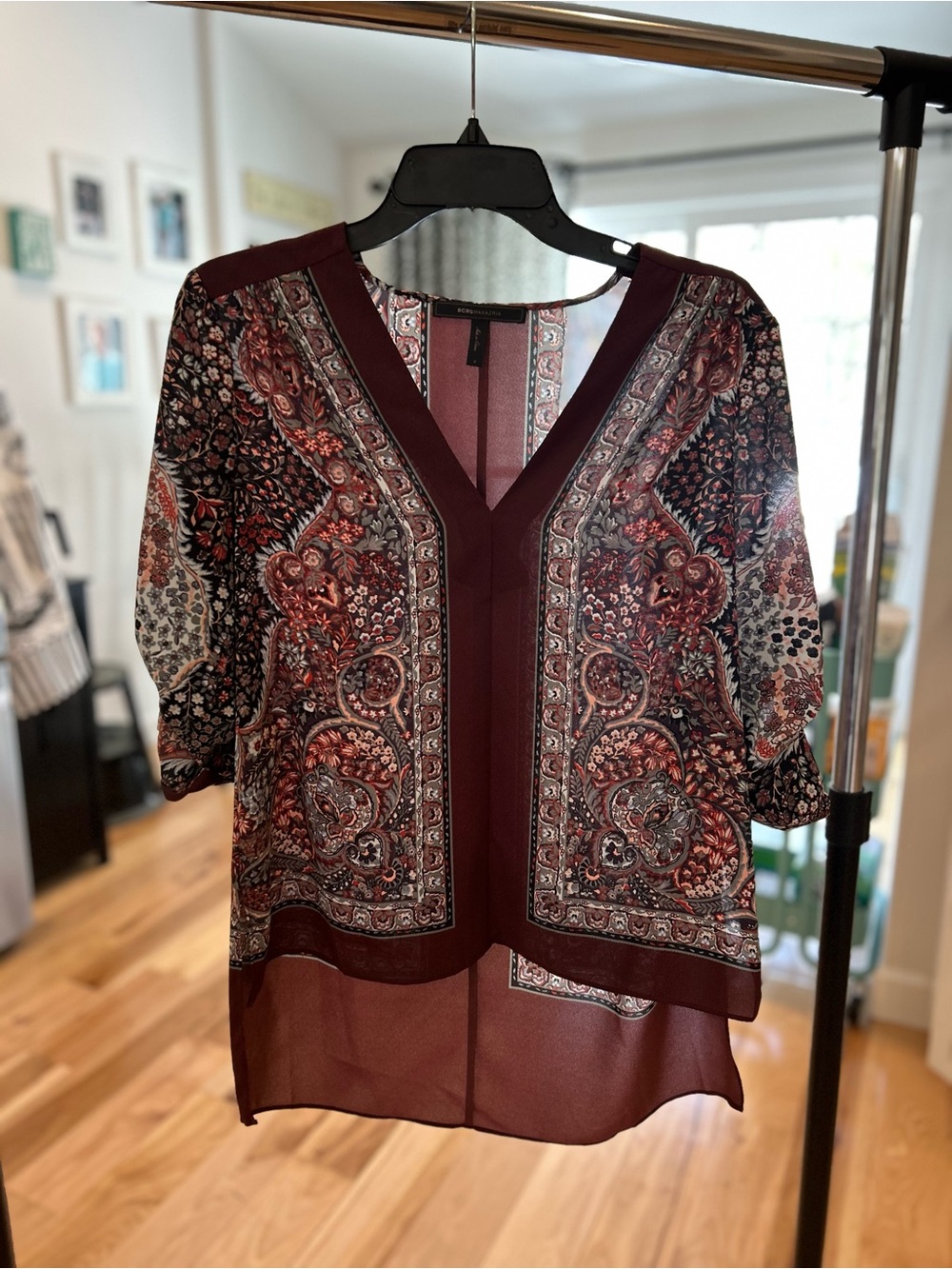 BCBGMaxAzria Burgundy Paisley V-Neck Tunic Top
